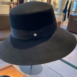 Rare Hermes Hat. NWT. 🚨SOLD